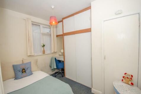 Bedroom 3.jpg