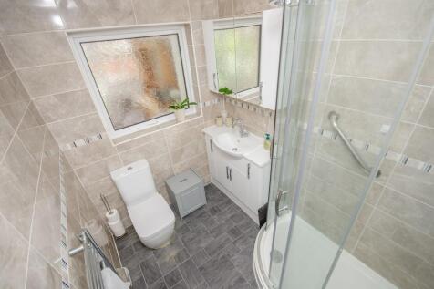 Shower room.jpg