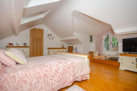 Master bedroom.jpg