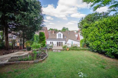 Rear garden pic 4.jpg