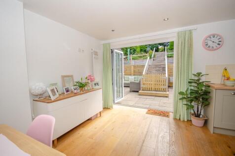 Bi-folds.jpg