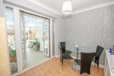 Dining room-bedroom 3.jpg