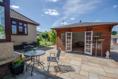 PAtio-summer house.jpg