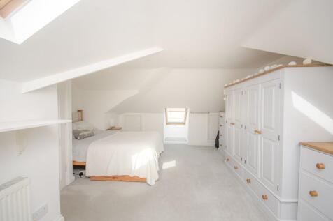 Bedroom one.jpg