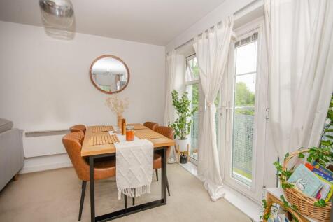 Dining area.jpg