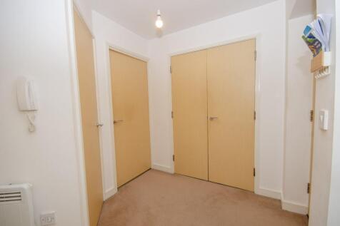 Hallway.jpg