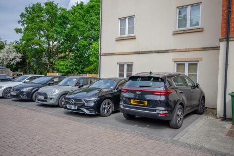 Parking.jpg