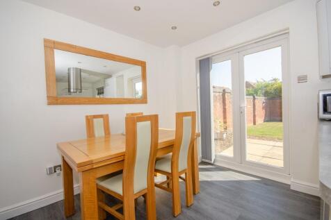 Dining area.jpg