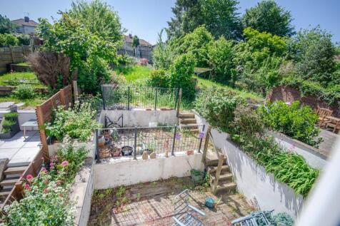 Aerial rear garden view.jpg