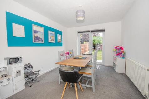 Dining room.jpg