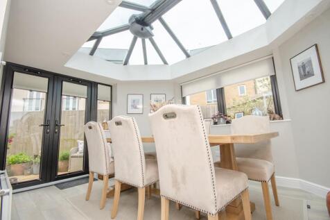 Dining room.jpg