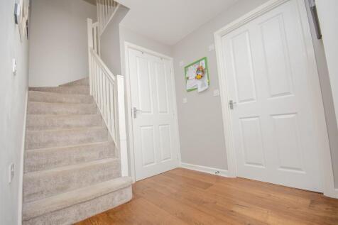 Entrance hall.jpg