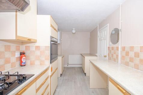 Kitchen pic 2.jpg