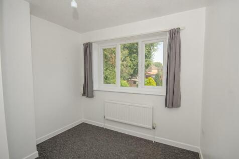 Bedroom 4.jpg