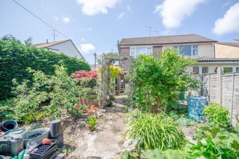 Rear garden pic 2.jpg