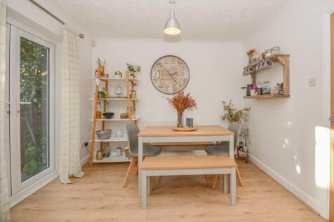 Dining area.jpg
