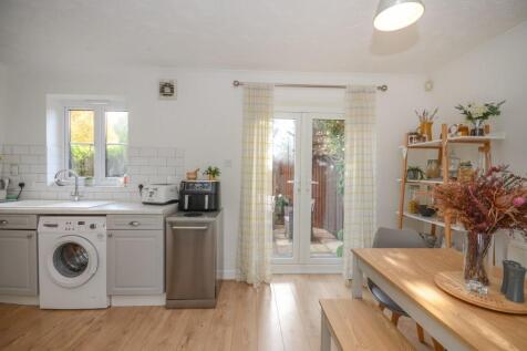 kitchen-diner pic 3.jpg
