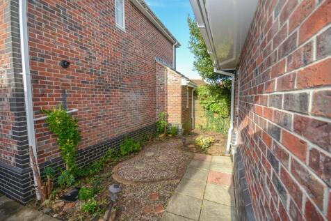 Side garden.jpg
