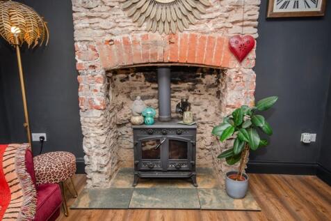 Fireplace.jpg