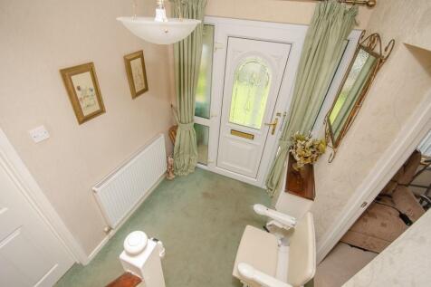 Entrance hall.jpg