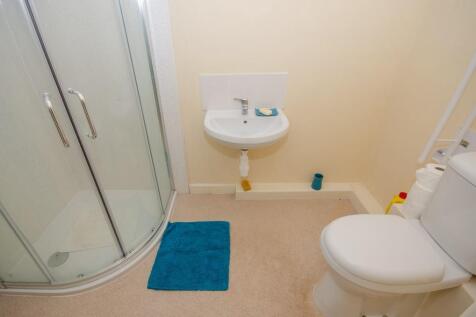 Ground floor shower room.jpg