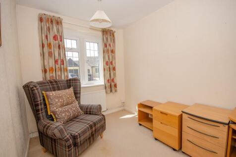 Bedroom 4.jpg
