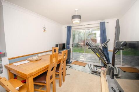 Dining area.jpg