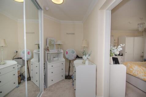 Dressing room.jpg