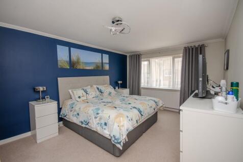Bedroom one.jpg