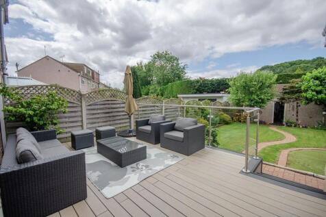 Rear decking.jpg
