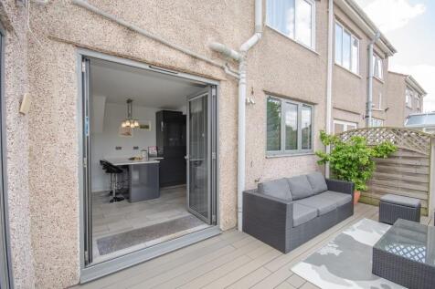 Rear decking pic 2.jpg
