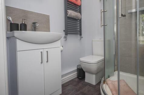 Shower room.jpg
