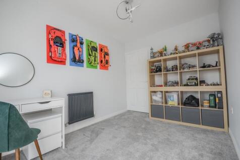 Bedroom 2 pic 2.jpg