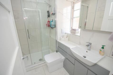 Ensuite.jpg