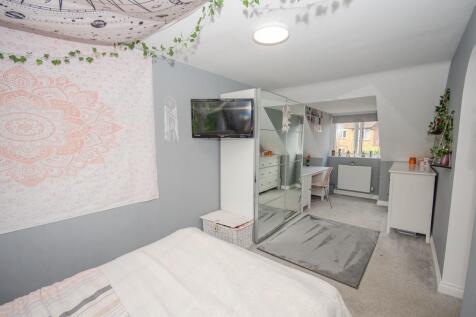 Bedroom 2.jpg