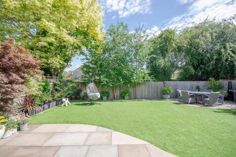 Rear garden.jpg