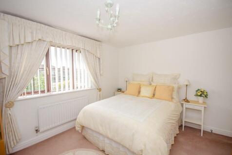 Bedroom 2 pic 2.jpg