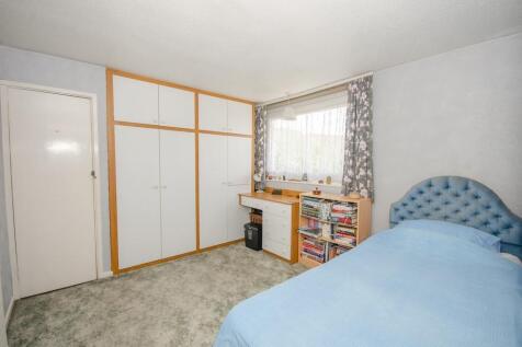 Bedroom 2.jpg