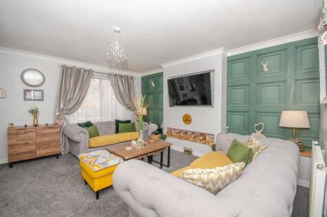 Lounge pic 4.jpg