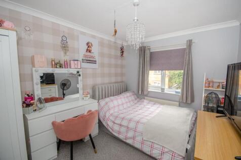 Bedroom 2.jpg