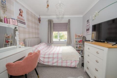 Bedroom 2 pic 2.jpg