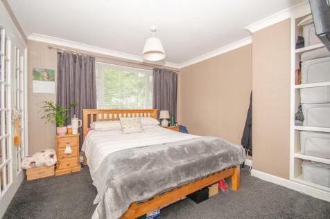 Bedroom one.jpg