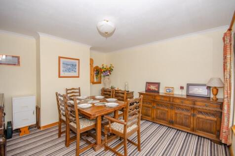Dining room.jpg
