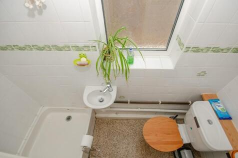 Shower room.jpg