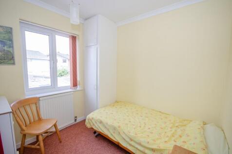 Bedroom 5.jpg