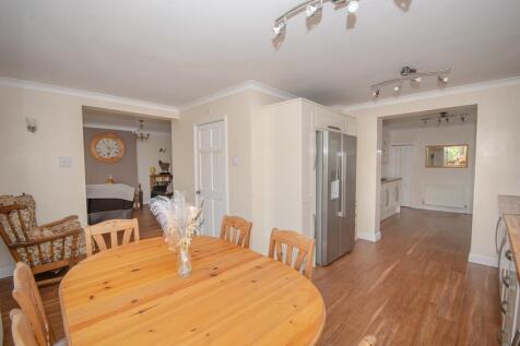 Kitchen-diner pic 3.jpg