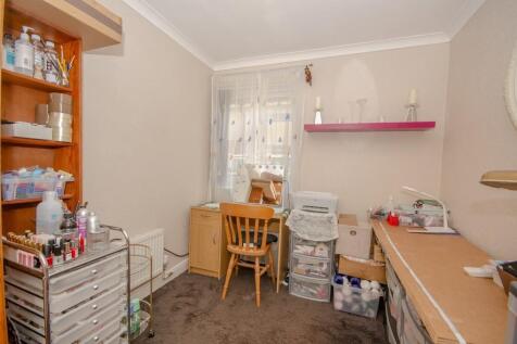Bedroom 3.jpg