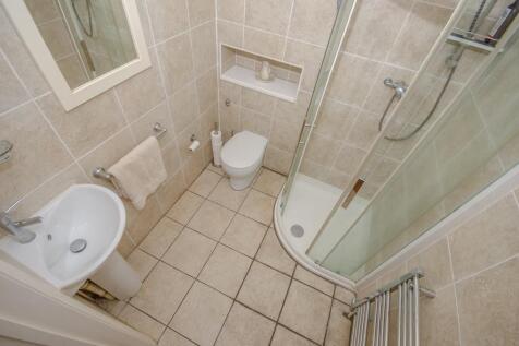 Shower room.jpg