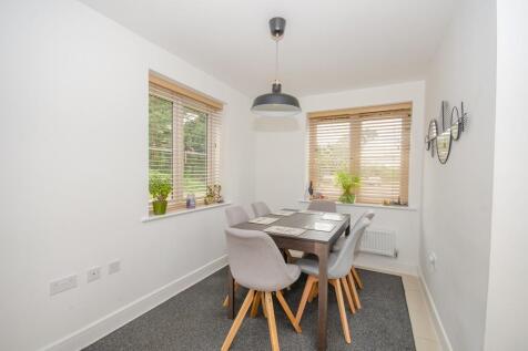 Dining room.jpg