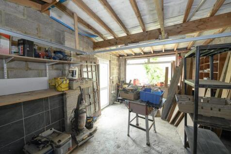 Garage.jpg